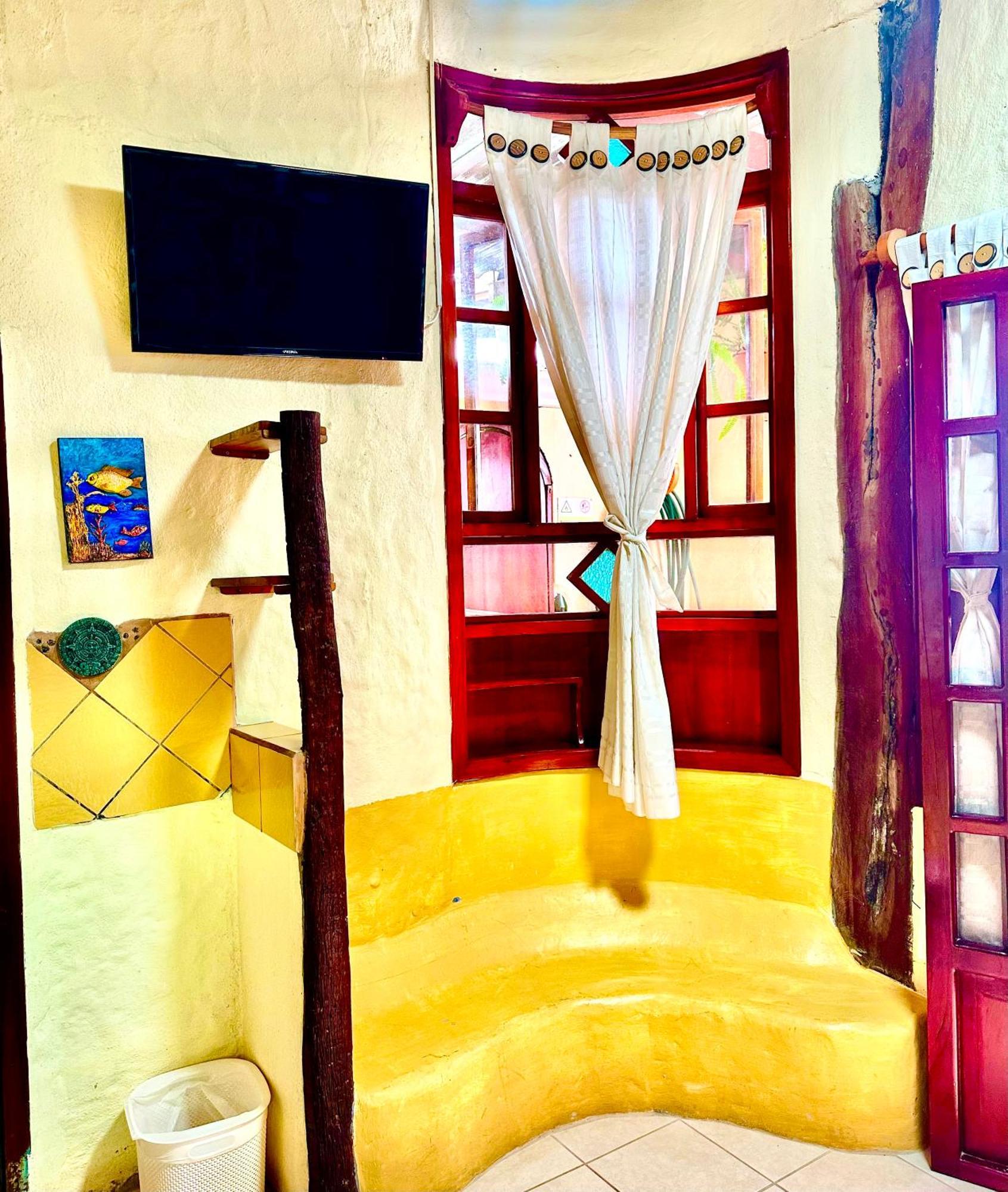 Casa Del Lago Lodging House Puerto Ayora  Zewnętrze zdjęcie