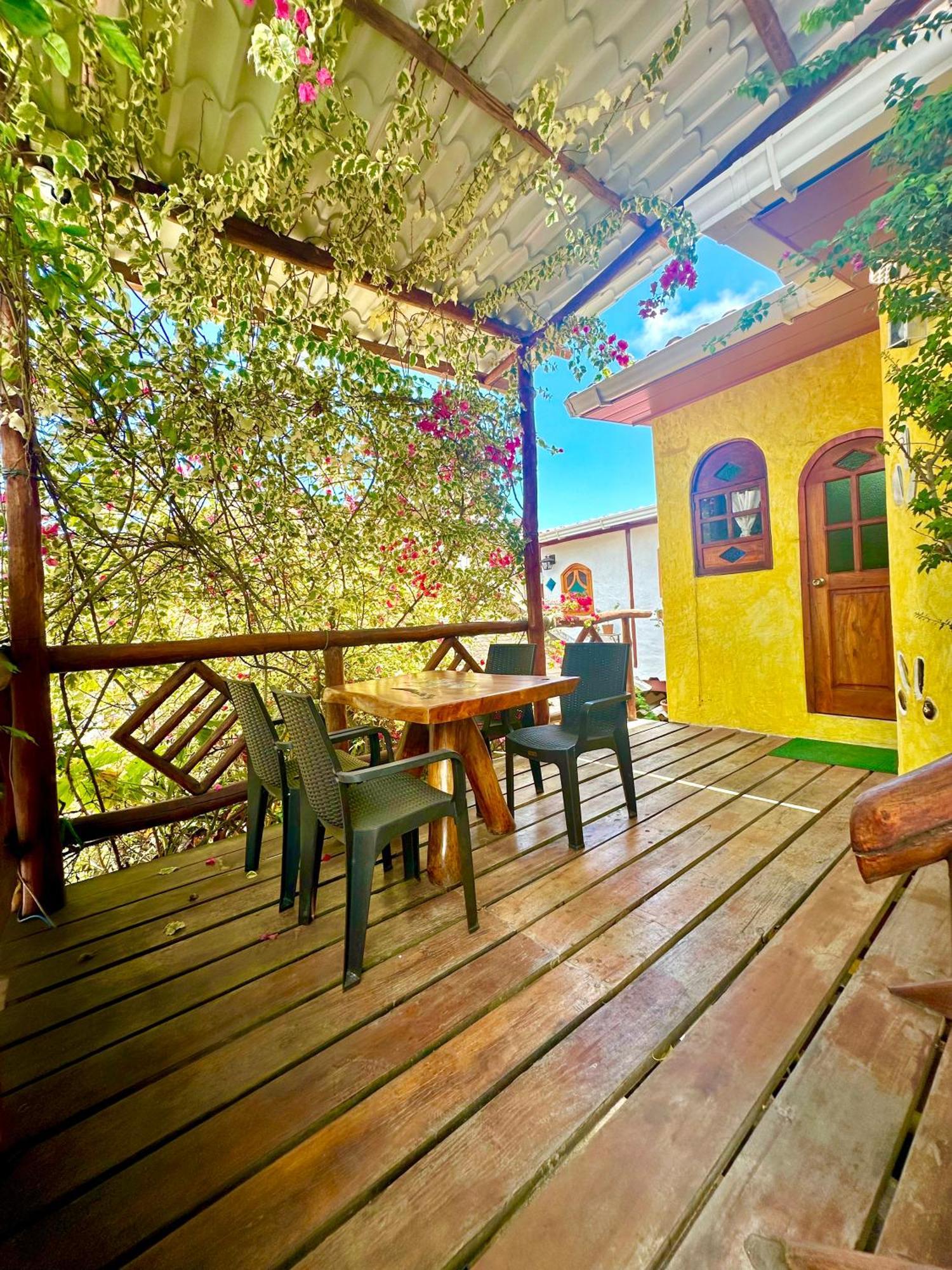 Casa Del Lago Lodging House Puerto Ayora  Zewnętrze zdjęcie