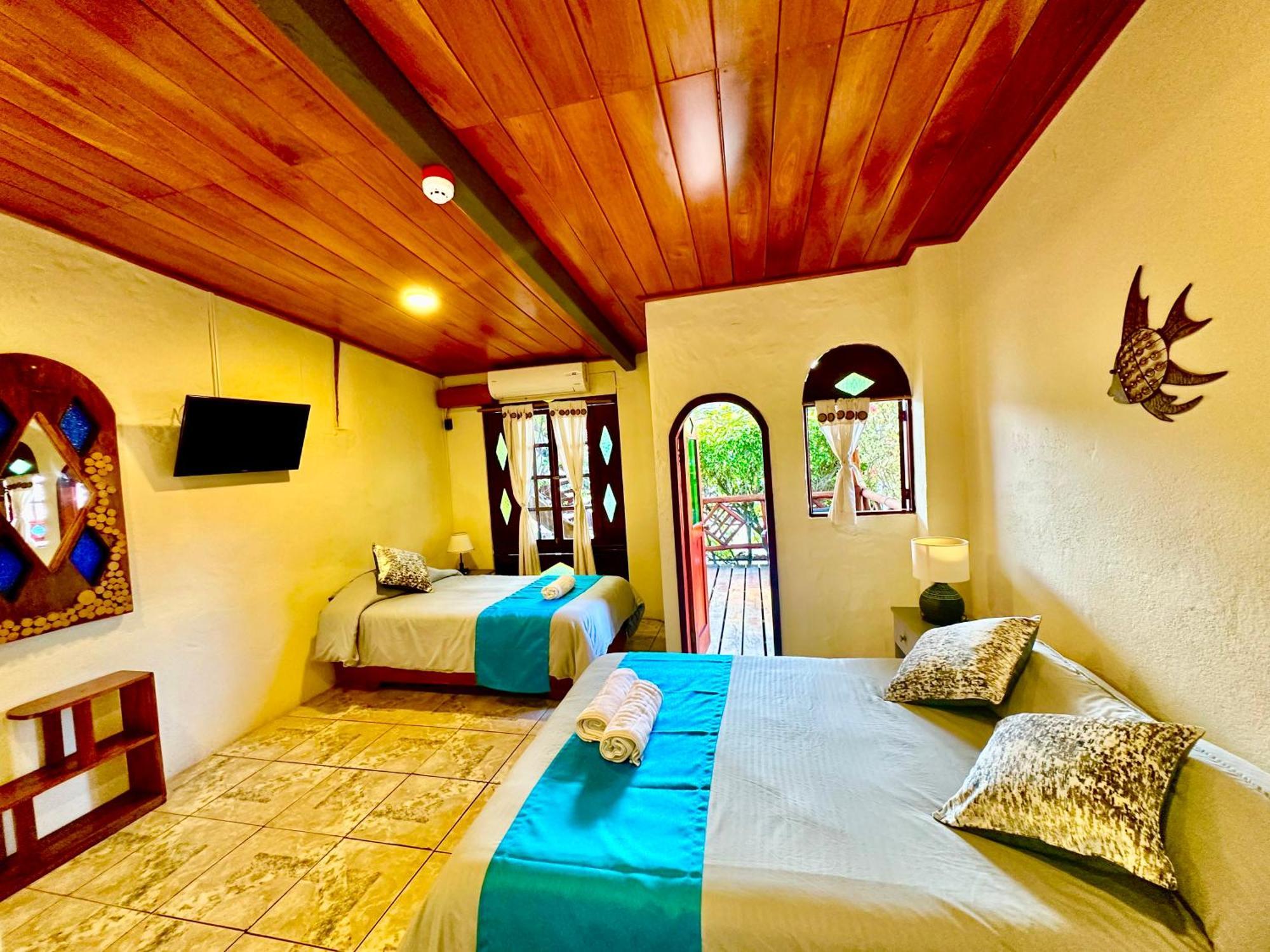 Casa Del Lago Lodging House Puerto Ayora  Zewnętrze zdjęcie