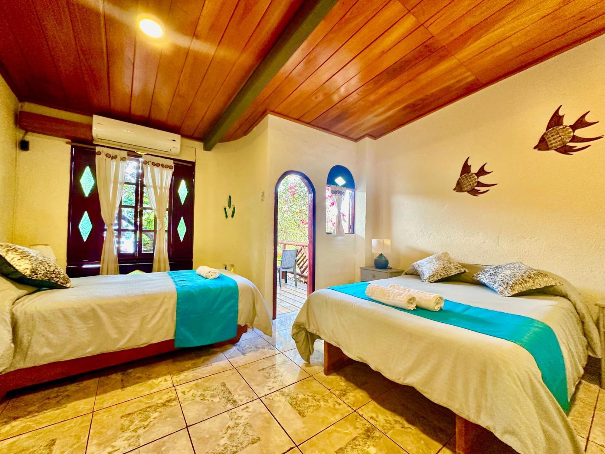 Casa Del Lago Lodging House Puerto Ayora  Zewnętrze zdjęcie