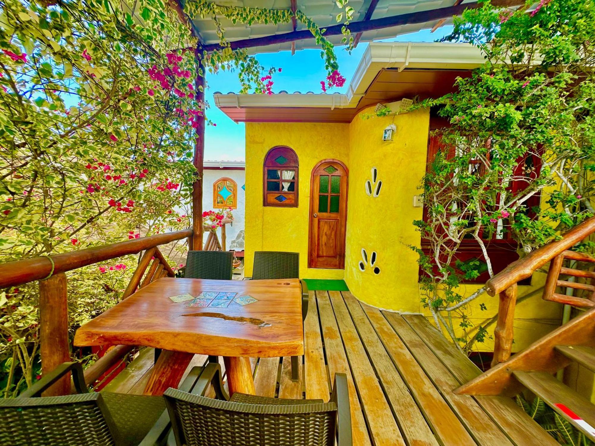 Casa Del Lago Lodging House Puerto Ayora  Zewnętrze zdjęcie