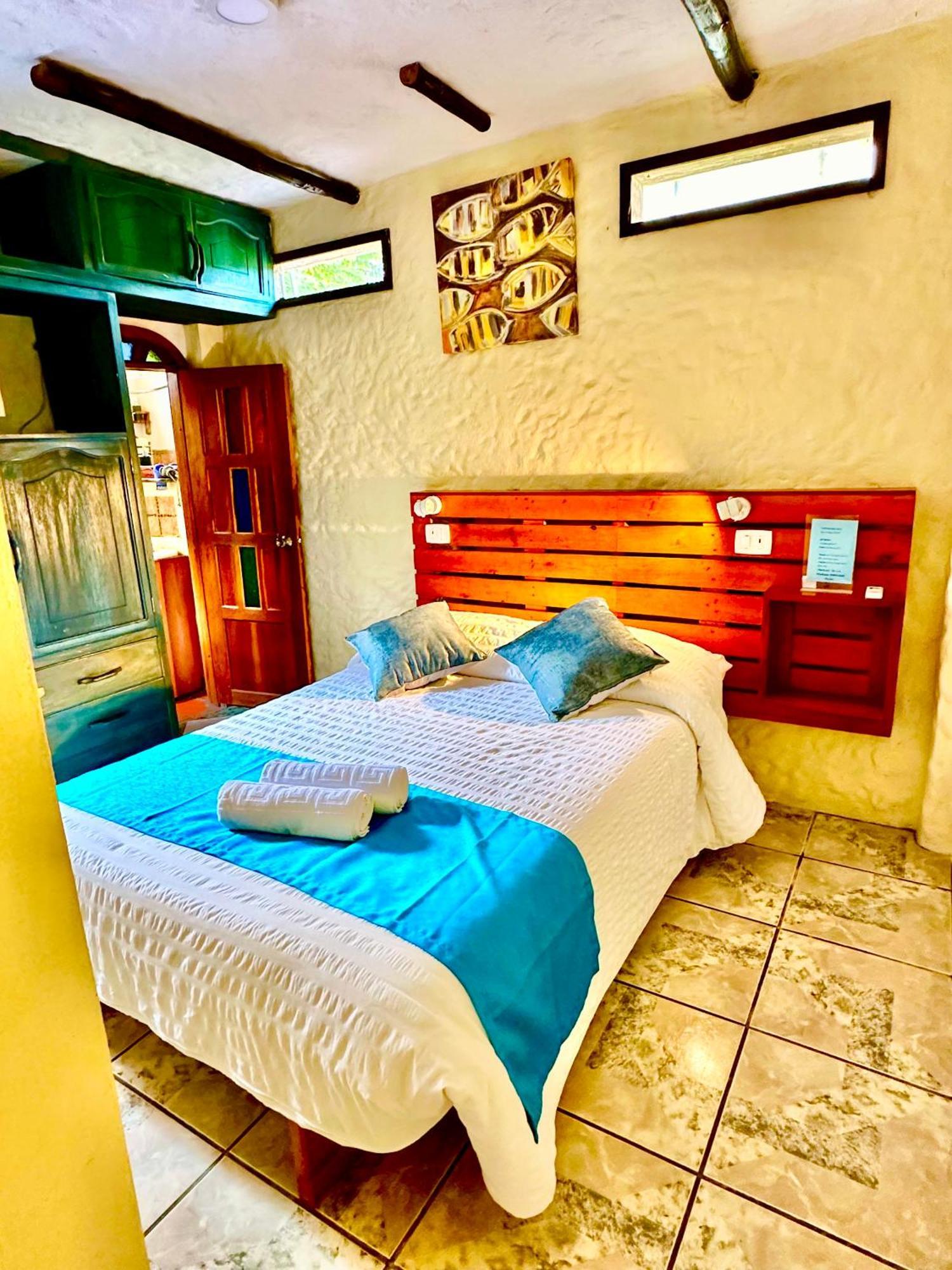 Casa Del Lago Lodging House Puerto Ayora  Zewnętrze zdjęcie